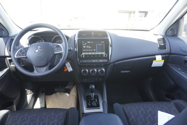 New 2026 Labrador Black Pearl Mitsubishi 2.0 ES image 19