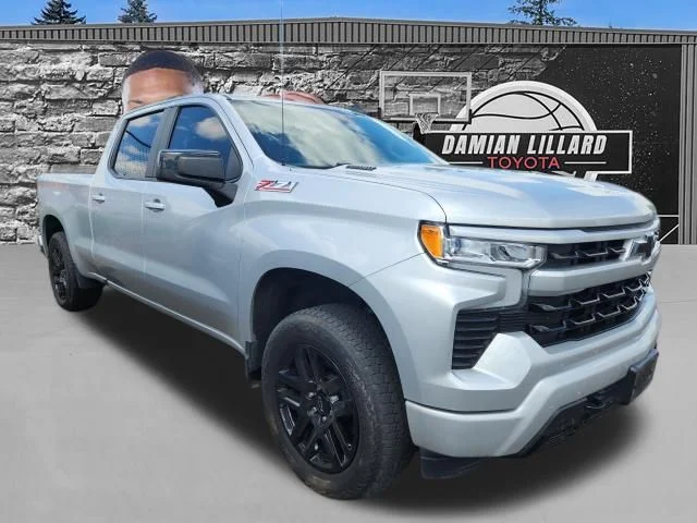 2022 Chevrolet Silverado 1500 RST 4X4 Crew Cab Short Box's photo