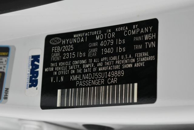 2025 Hyundai Elantra Limited - Photo 45