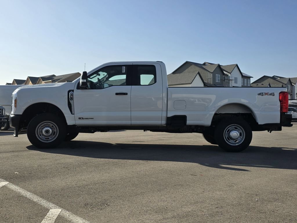 New 2026 Oxford White Ford XL image 18