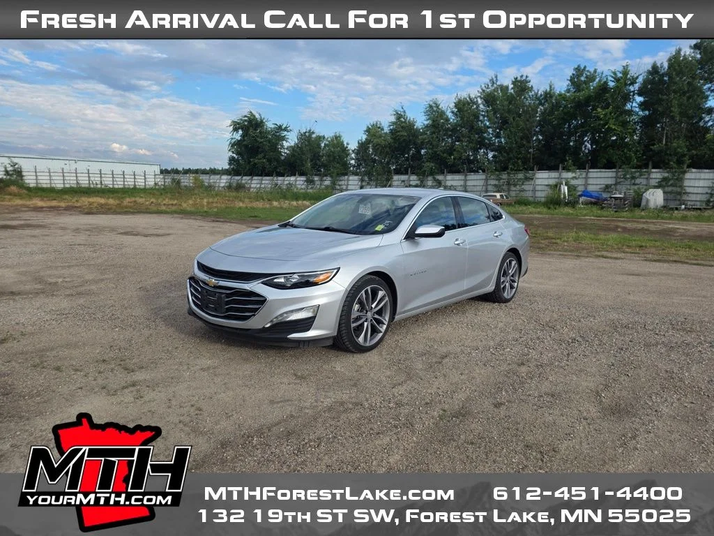 Certified Used 2022 Silver Chevrolet LT image 4