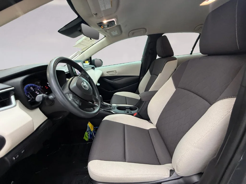 2026 Toyota Corolla LE - Photo 10