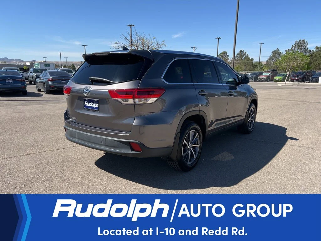 Used 2019 Predawn Gray Mica Toyota XLE image 5