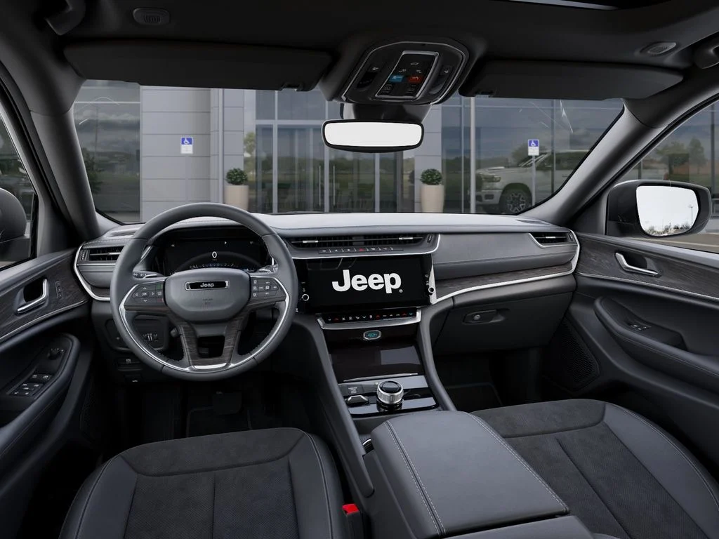 New 2026 Bright White Clear-Coat Exterior Paint Jeep Altitude image 14