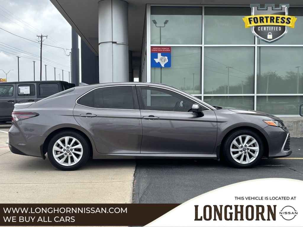 Used 2022 Toyota Camry LE with VIN 4T1C11AK6NU688985 for sale in Bedford, TX
