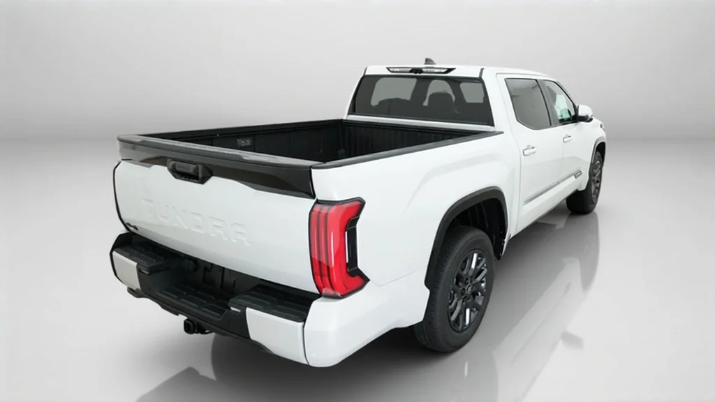 New 2026 Wind Chill Pearl Toyota Platinum image 19