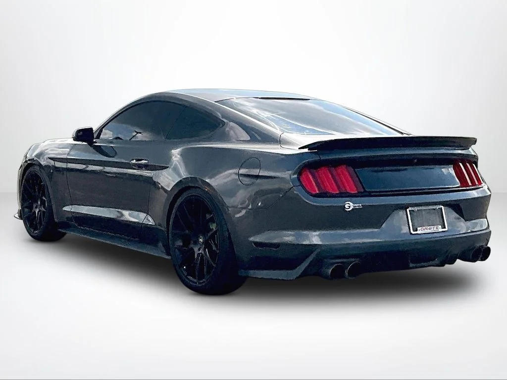 Used 2016 Gray Ford GT image 13