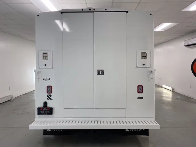 New 2025 Oxford White Ford E-350 SRW image 27