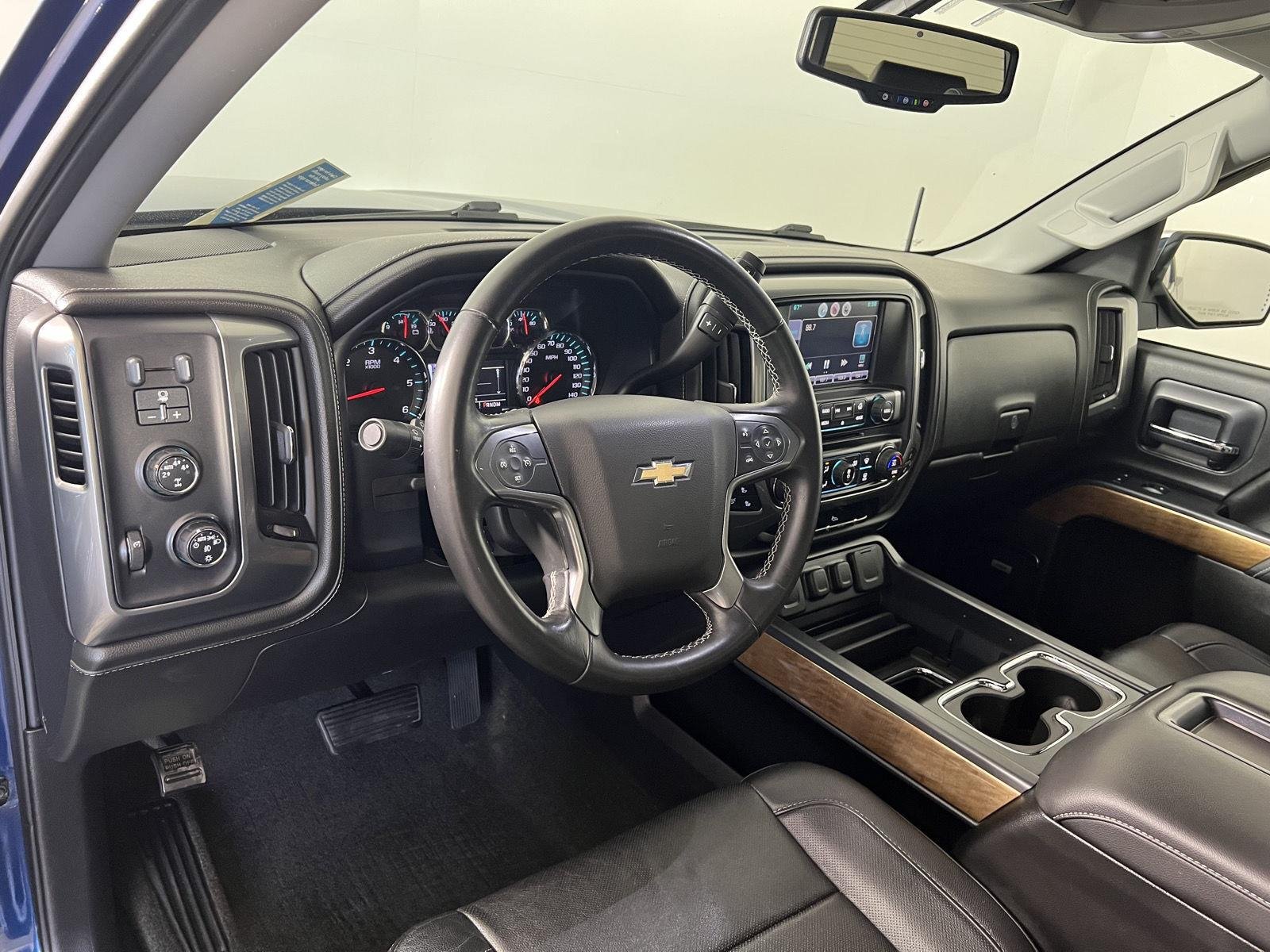 Used 2015 Deep Ocean Blue Metallic Chevrolet LTZ image 5