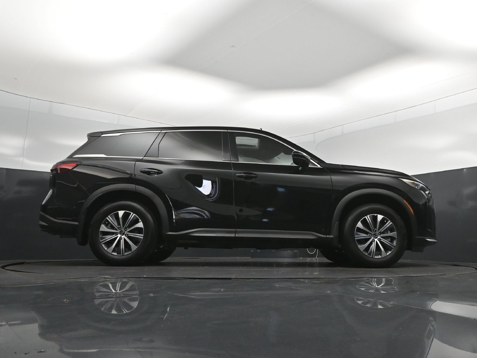 Used 2026 Black INFINITI PURE image 43