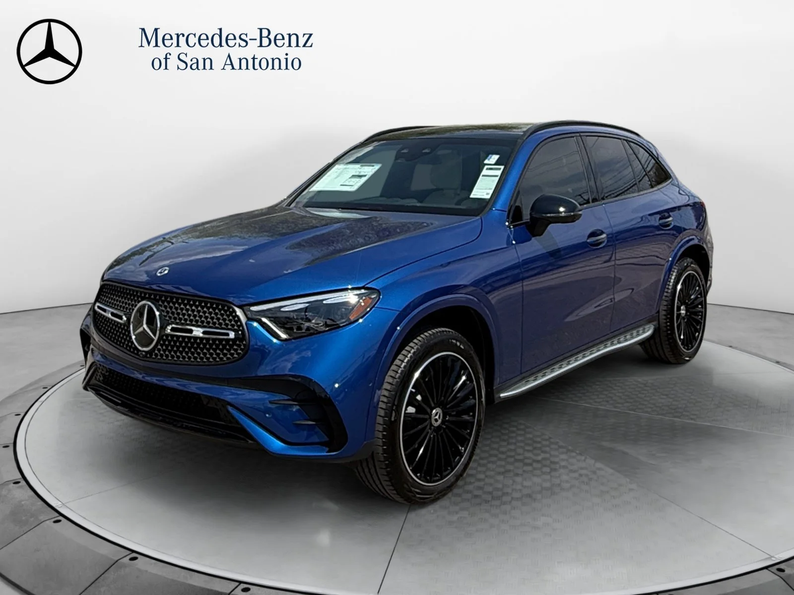 New 2027 Blue Mercedes-Benz GLC 300 image 3