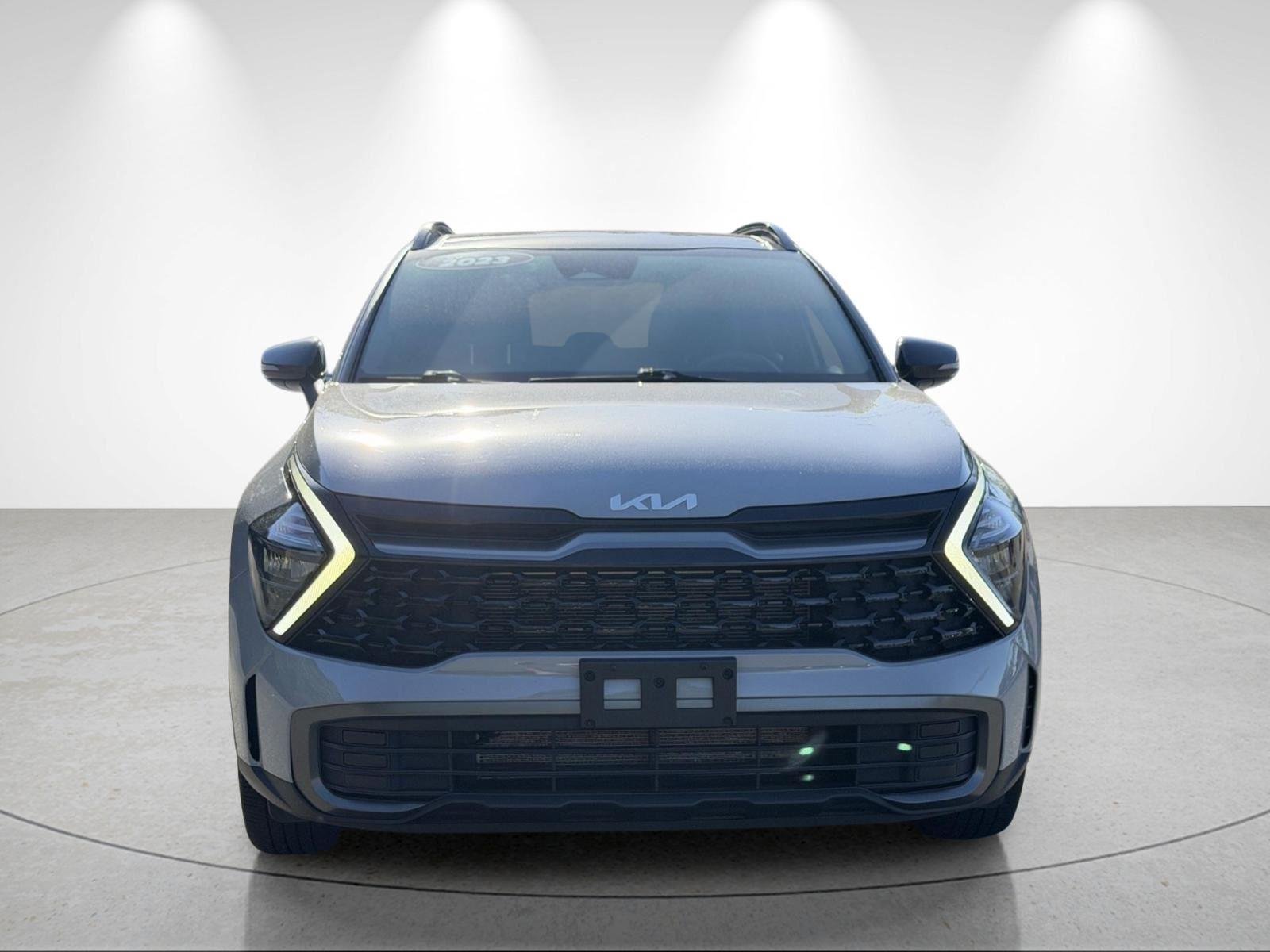 Used 2023 Wolf Gray Kia X-Line image 8