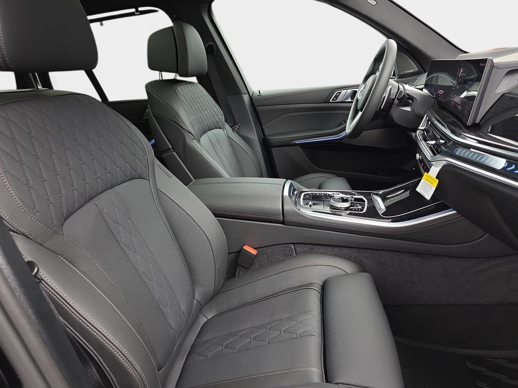 New 2026 Black Sapphire Metallic BMW xDrive50e image 9
