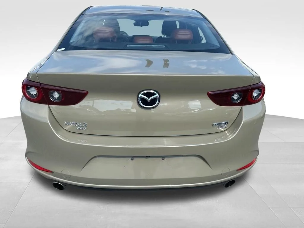 Used 2024  Mazda 2.5 Carbon Turbo image 4