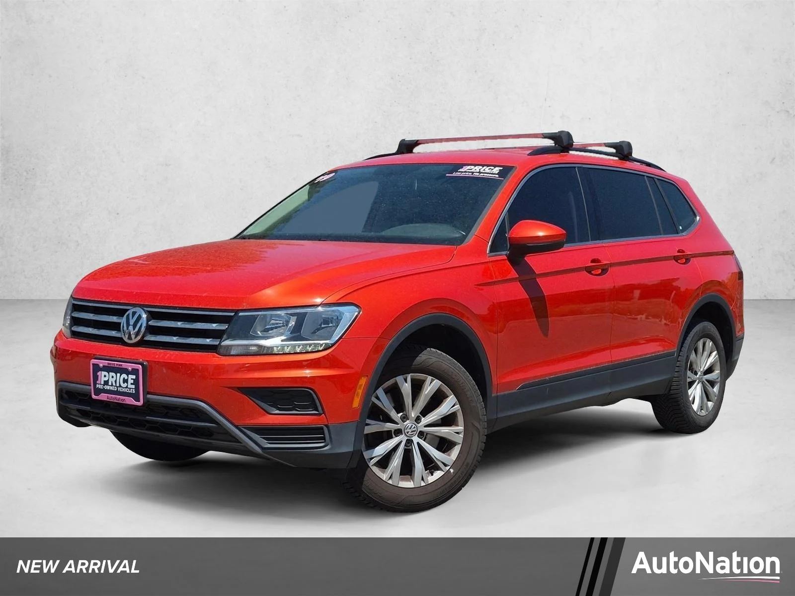 Used 2019 Habanero Orange Metallic Volkswagen SE image 1