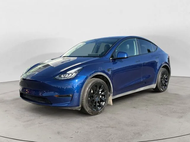 2022 Tesla Model Y's photo