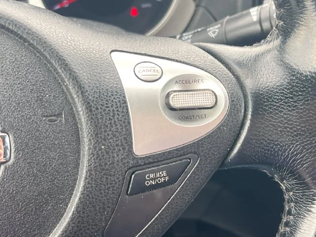 Used 2015 White Nissan SV image 21