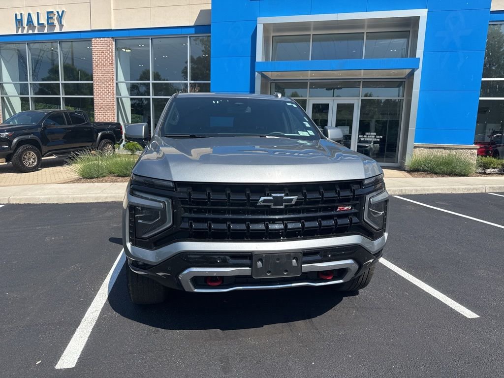 Used 2025 Gray Chevrolet Z71 image 2