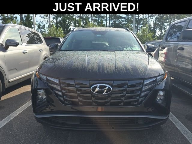 Certified Used 2024 Black Hyundai SEL image 2