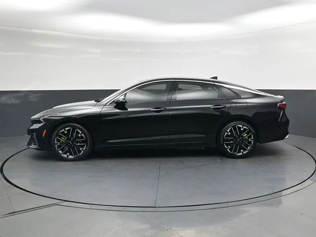 Used 2026 Aurora Black Kia GT image 8