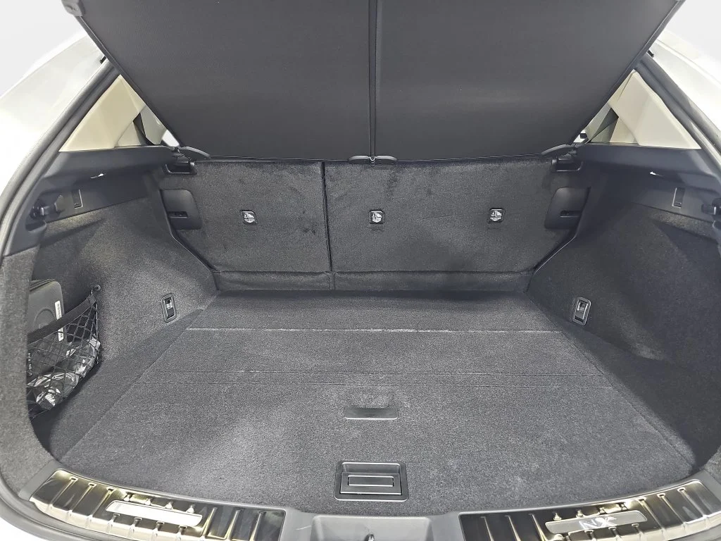 New 2026 Ultra White Lexus PREMIUM image 12