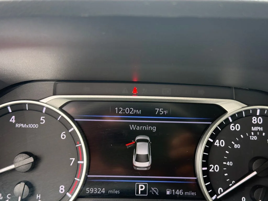 Used 2024 Gray Nissan SV image 16