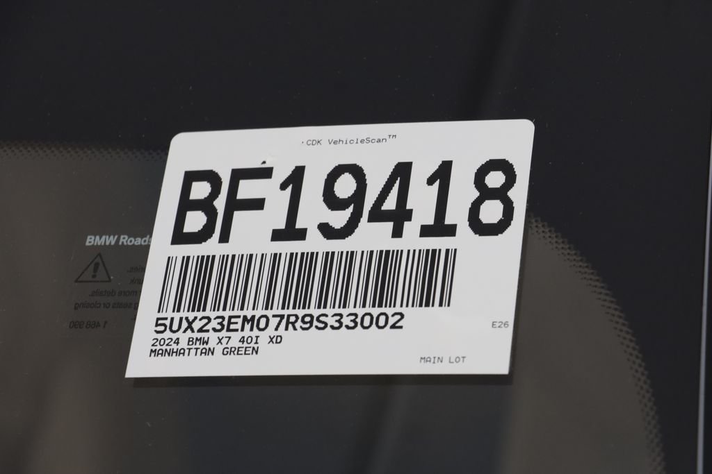 Certified Used 2024 Manhattan Green Metallic BMW xDrive40i image 27