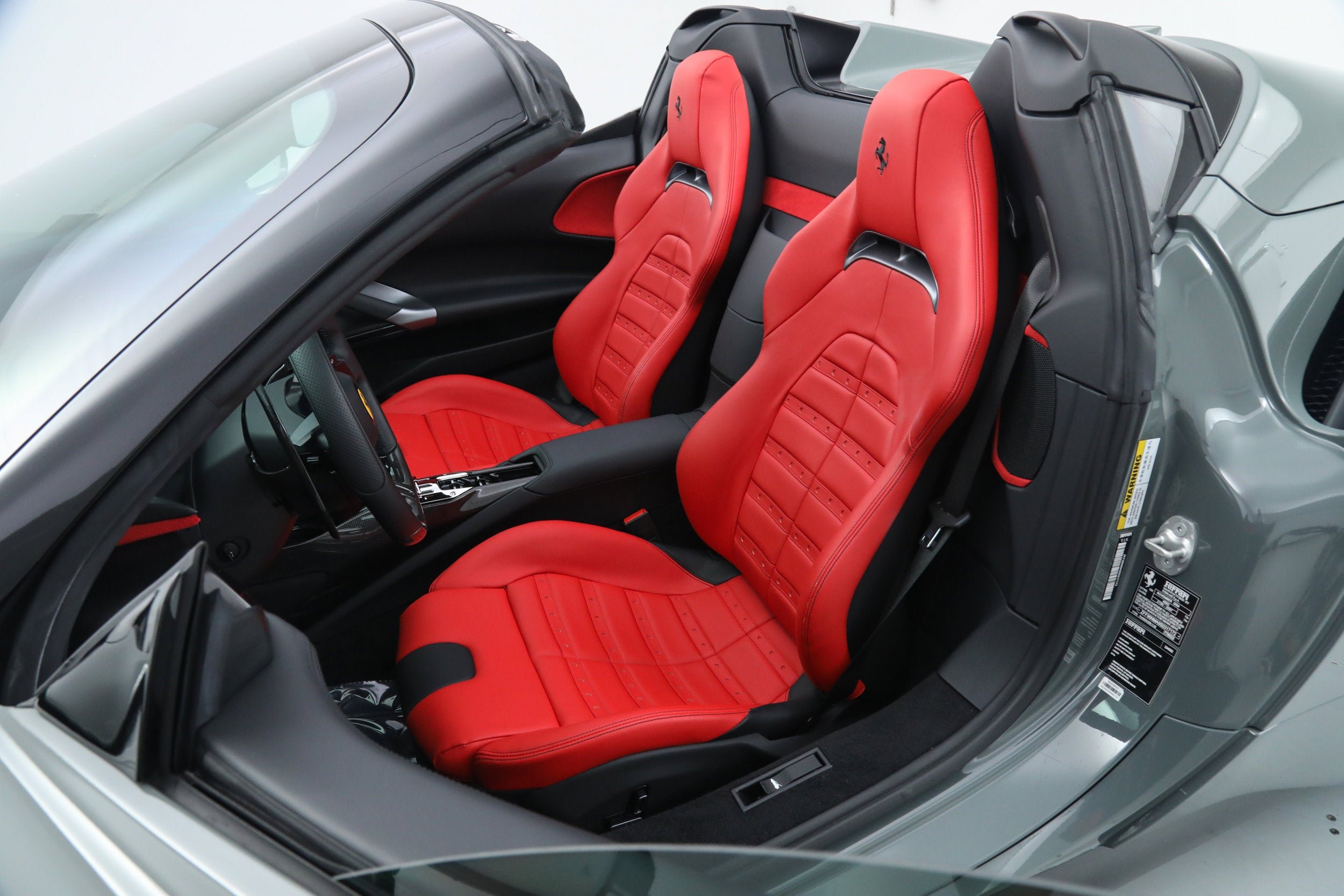Certified Used 2025 Grigio Medio Ferrari  image 4