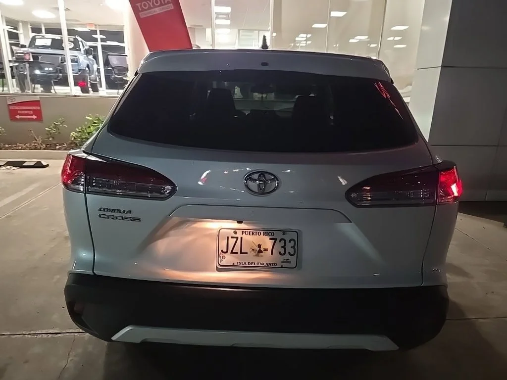 Used 2022 Beige Toyota L image 8