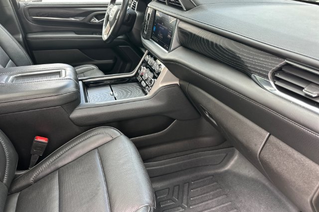 Used 2021 Black GMC Denali image 17