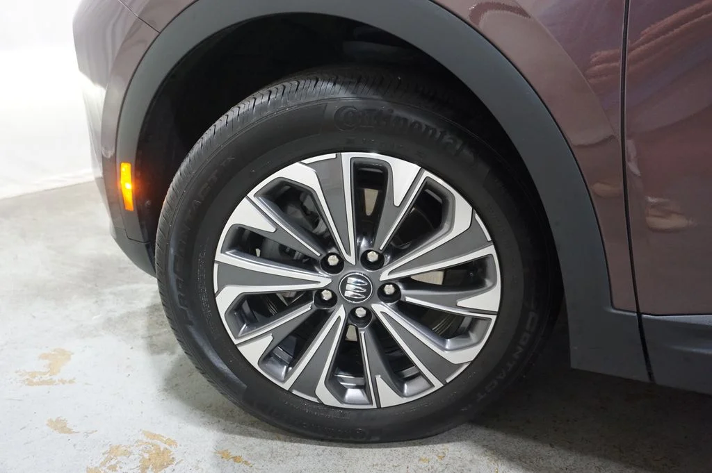 Used 2025 Purple Buick Preferred image 32