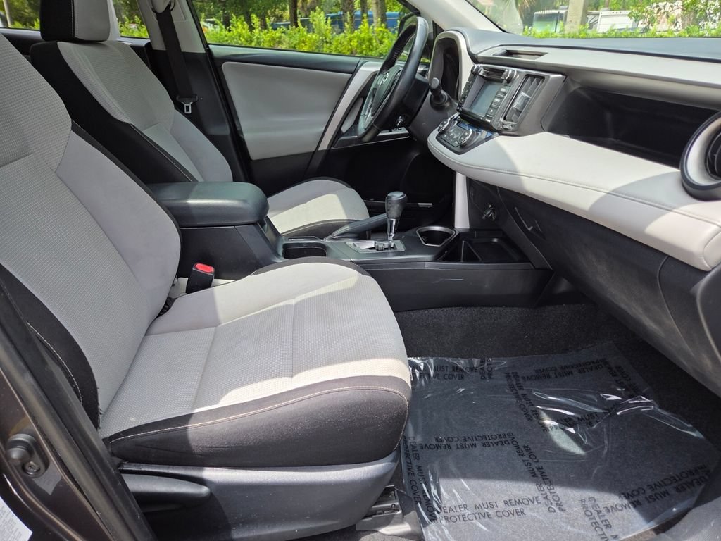 Used 2018 Magnetic Gray Metallic Toyota XLE image 15