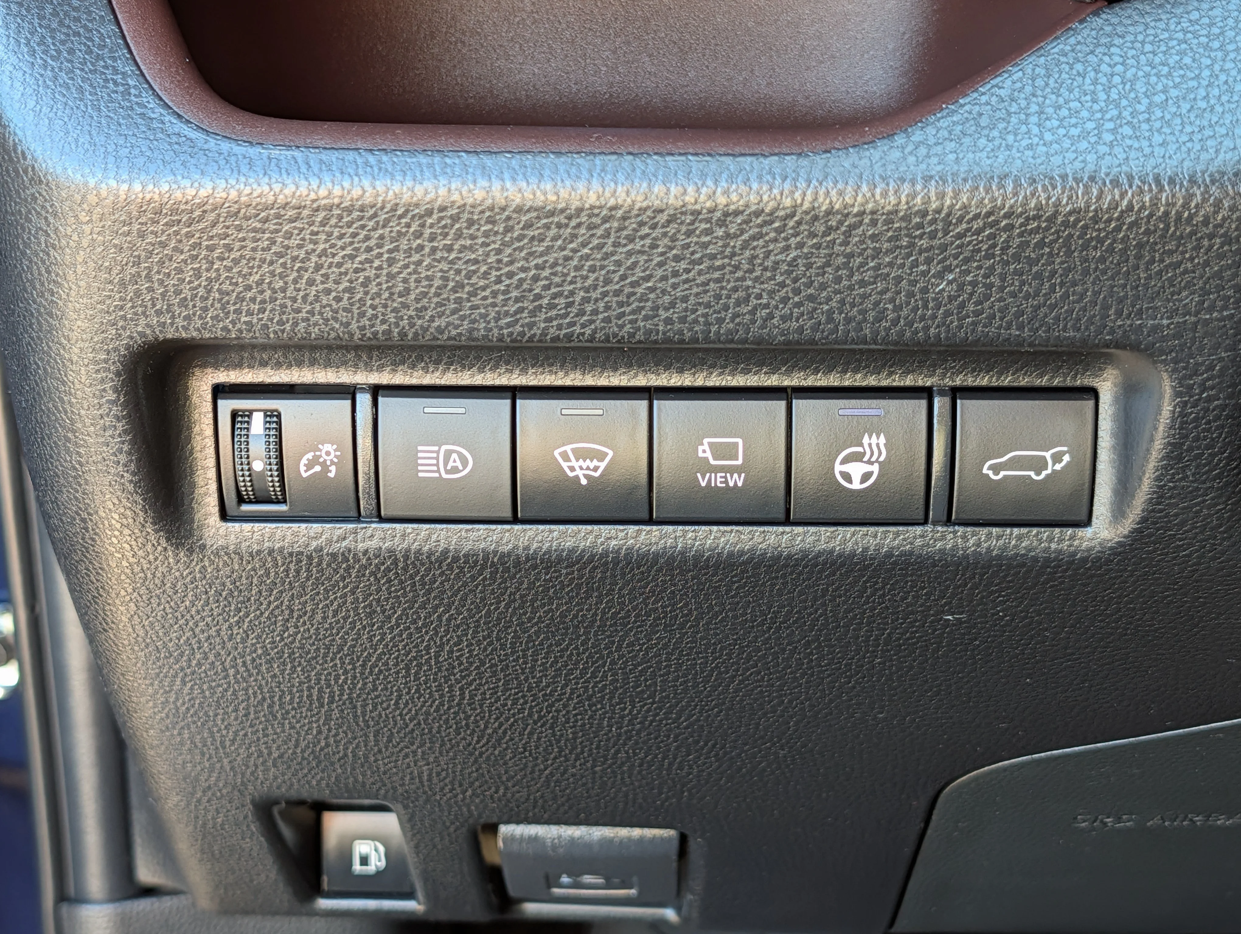 Used 2022 Blueprint Toyota Hybrid Limited image 27