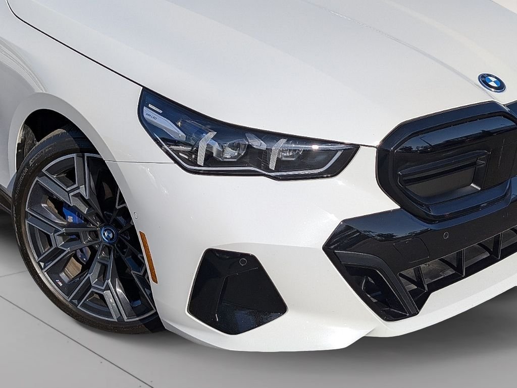 Used 2024 Alpine White BMW M60 image 5