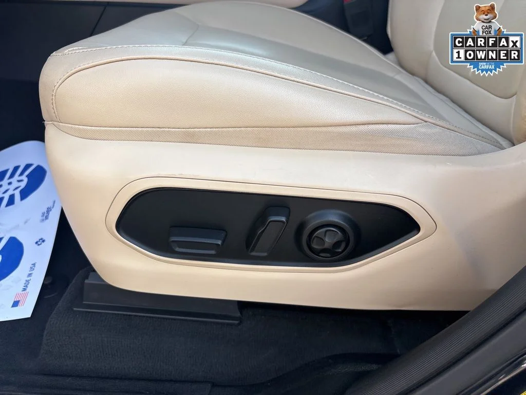 Used 2022 Blue Jeep 4xe image 15