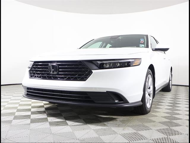 2025 Honda Accord LX - Photo 2