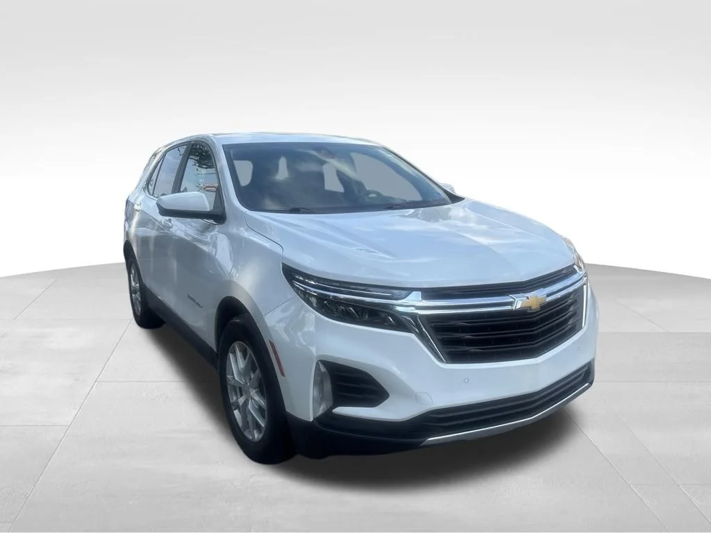 Used 2024 White Chevrolet LT image 10