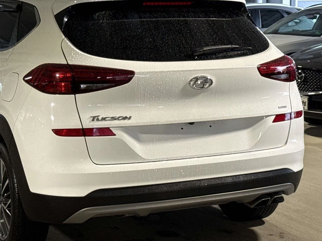Used 2019 White Hyundai Ultimate image 10