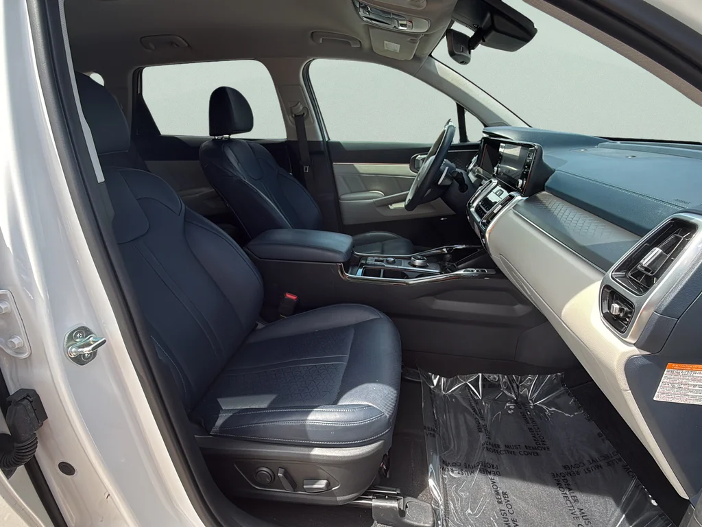 Certified Used 2024 Snow White Pearl Kia SX Prestige image 21