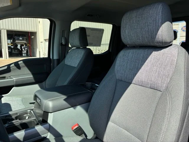 New 2026 Avalanche Ford XLT image 8