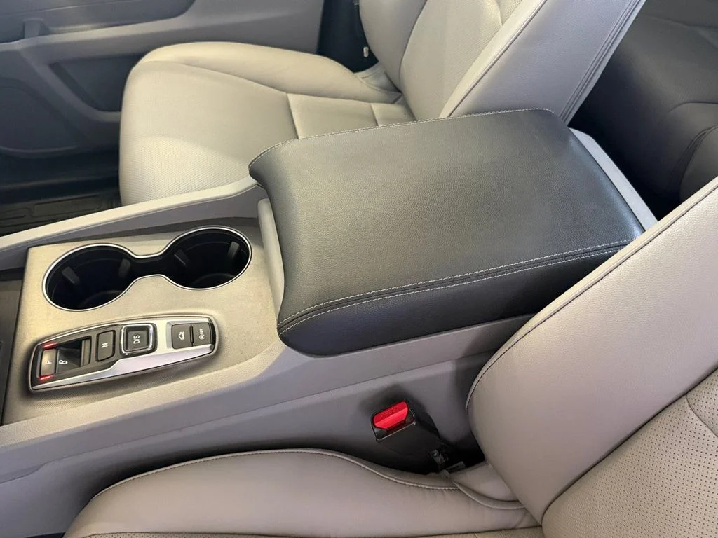 Used 2024 White Honda RTL image 12