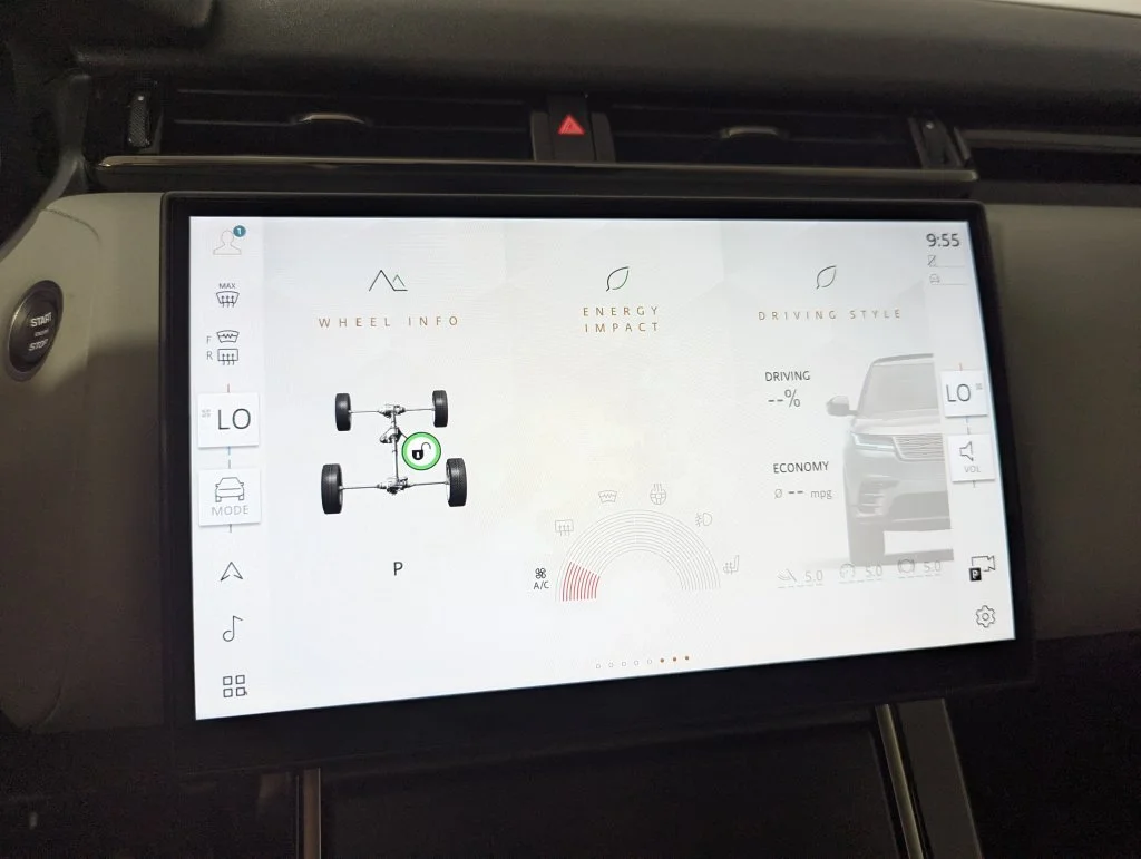 Certified Used 2025 Black Land Rover Dynamic SE image 45