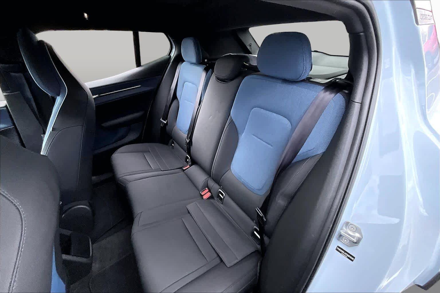 Used 2026 Cloud Blue Volvo Cross Country Ultra image 17