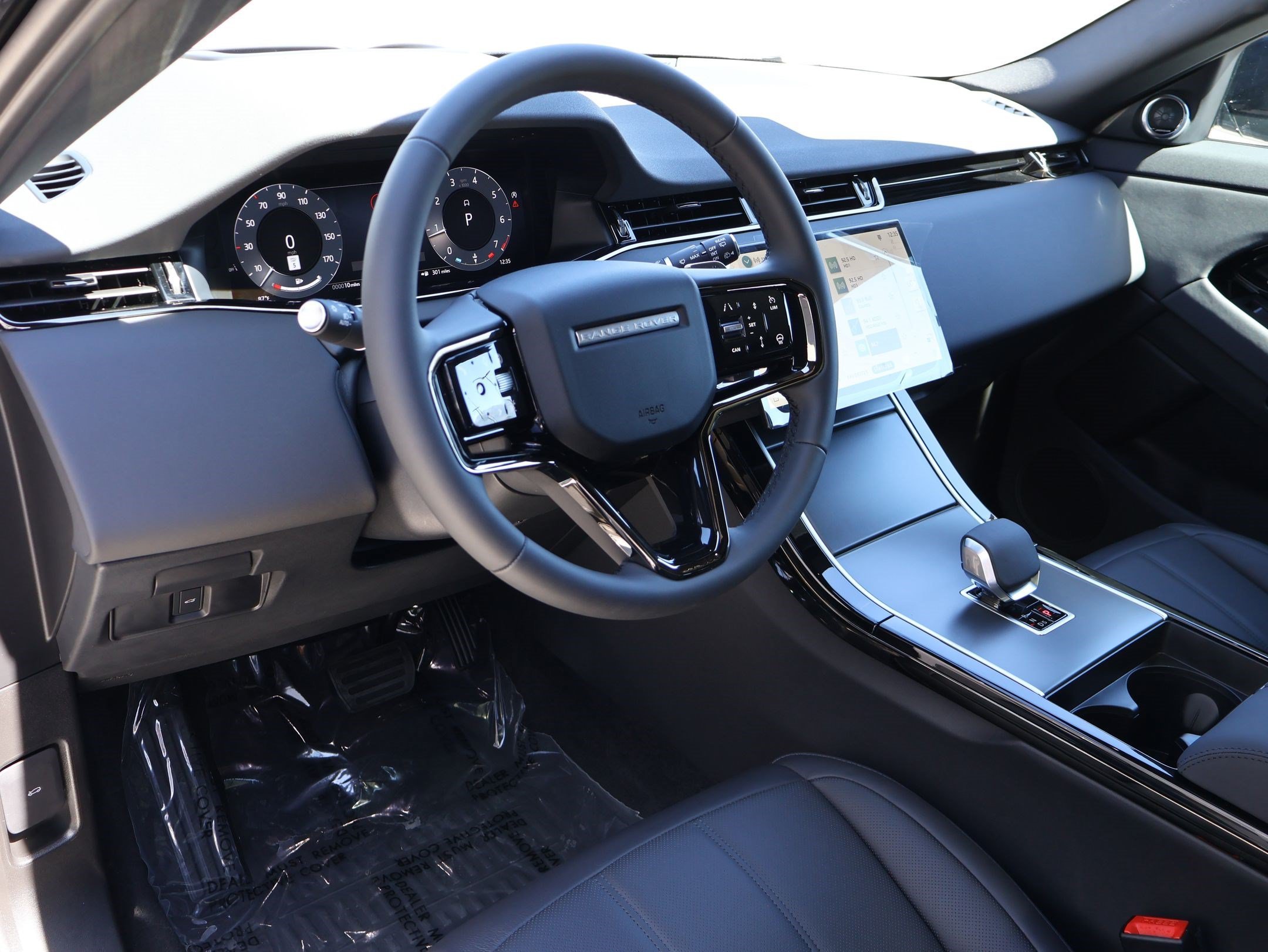 New 2026 Santorini Black LAND ROVER S image 11