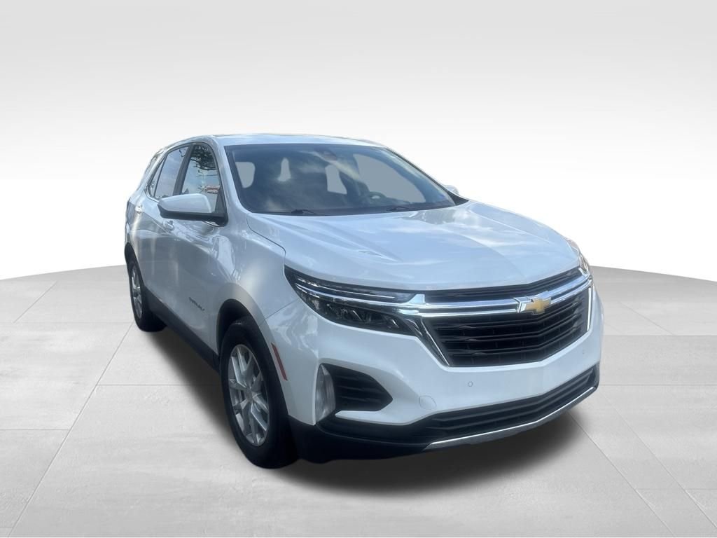 Used 2024 White Chevrolet LT image 10