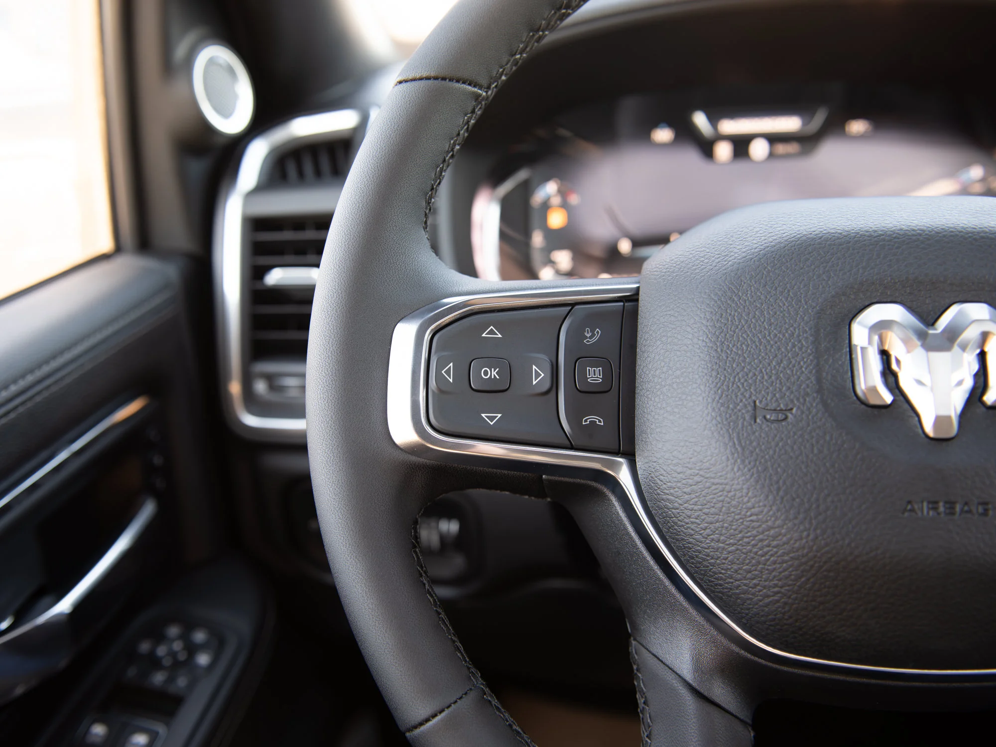 New 2027 Black RAM Laramie Night* Mega Cab 4x4, Sunroof, Heated Leather, 5th Wheel Prep image 14