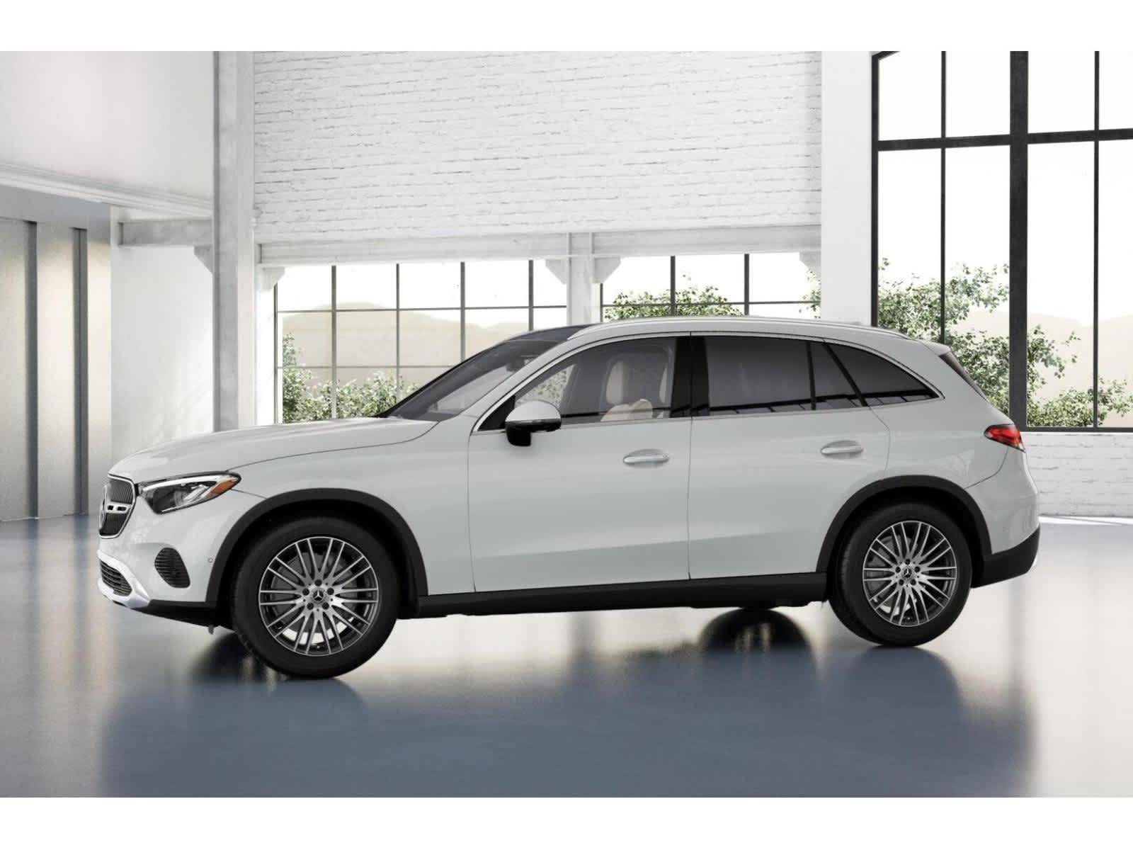 New 2026 MANUFAKTUR Moonlight White Metallic Mercedes-Benz GLC 300 image 35