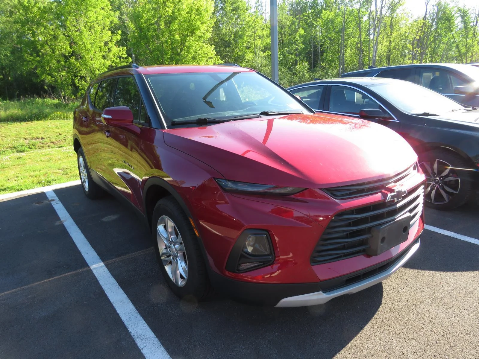 Used 2019 Cajun Red Tintcoat Chevrolet  image 2