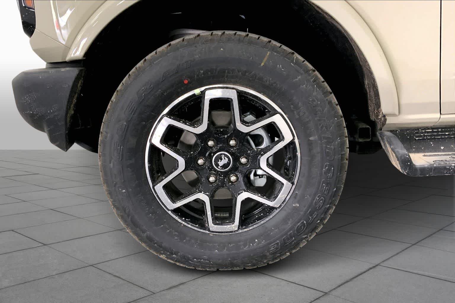 New 2026 Desert Sand Ford Outer Banks® image 9