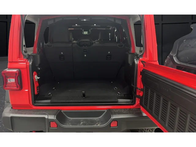 New 2026 Firecracker Red Clear-Coat Exterior Paint Jeep Rubicon image 28